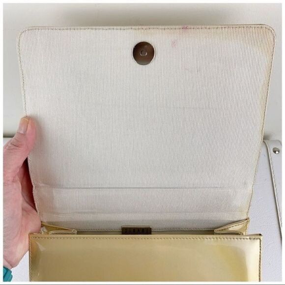 Stuart Weitzman Vintage Gold Evening Shoulder Bag‎ - Picture 5 of 9